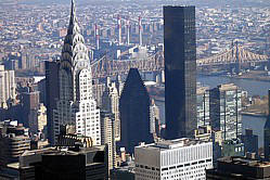 Symphonie in Stahl und Beton: Chrysler Building, News Building und Queensborough Bridge