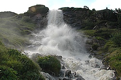 Spritzig: Rotmoos-Wasserfall bei Obergurgl